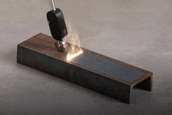 Nettoyage laser xTool metalfab